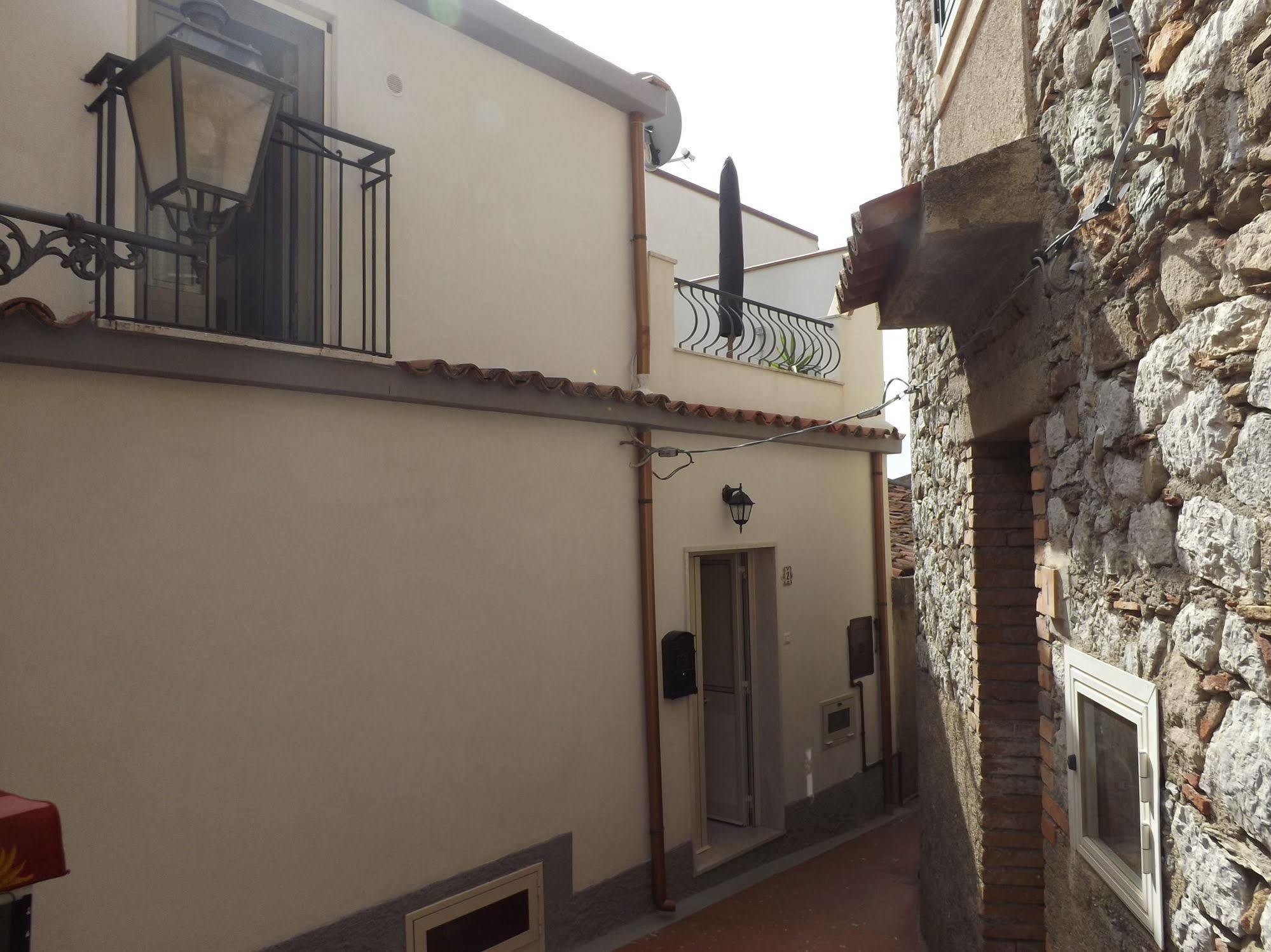 Albergo Diffuso Borgo Gallodoro Exterior photo